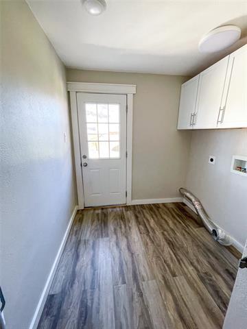 Building Photo - 810 N Alamo Rd