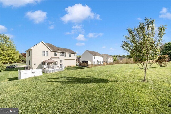 Building Photo - 1504 Larel Ct