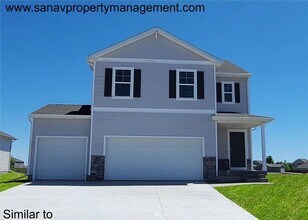Building Photo - Spacious 4BR Home with Gourmet Kitchen & 3-Car Garage – Available End of May