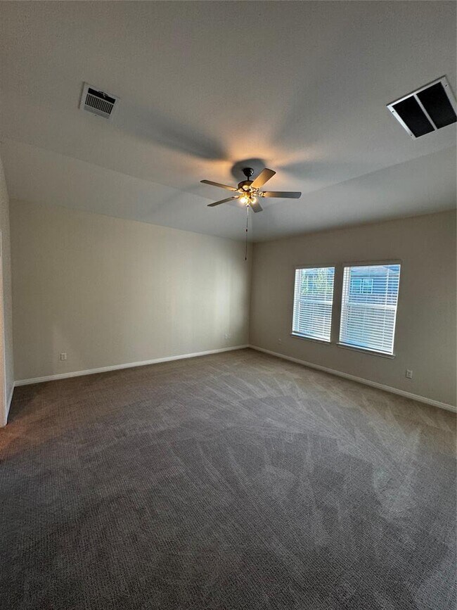 Building Photo - 905 Copper Frond Way