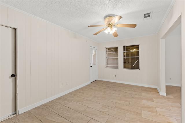 Building Photo - 929 Meadow Mead Dr
