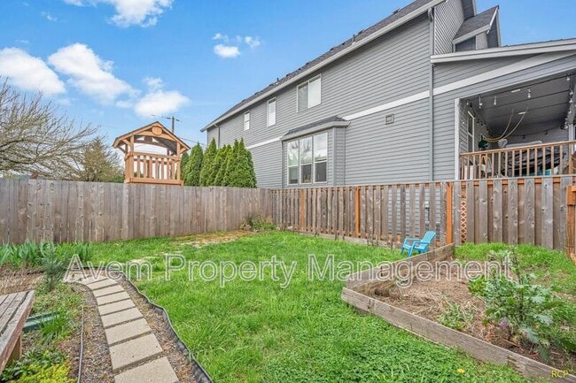 Building Photo - 4221 SE 52nd Ave