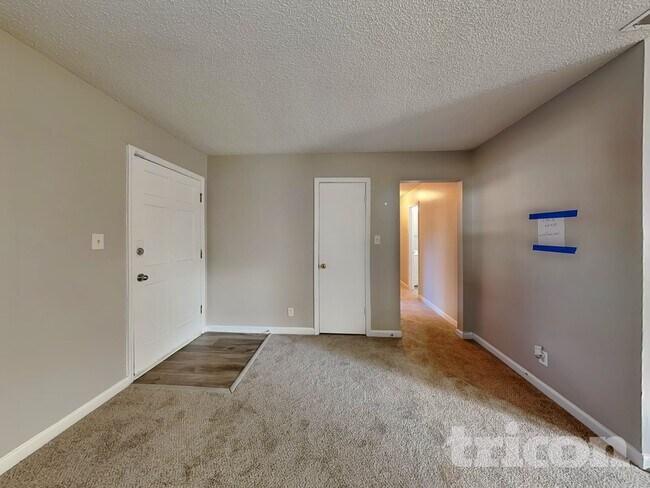 Building Photo - 2914 Sagemont Pl