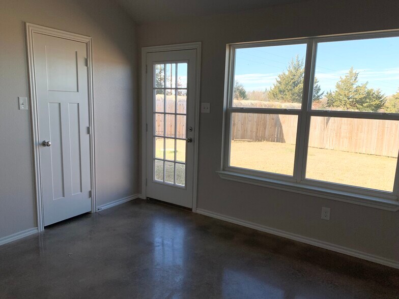 Building Photo - 2240 J E Woody Rd