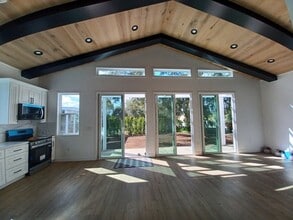 Building Photo - 319 E Ramona St