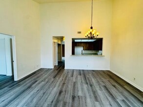 Building Photo - COMING SOON - 3 Bedroom 2 Bath Condo in Hawaiian Gardens