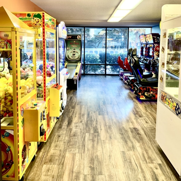 Building Photo - 6900 N Ocean Blvd