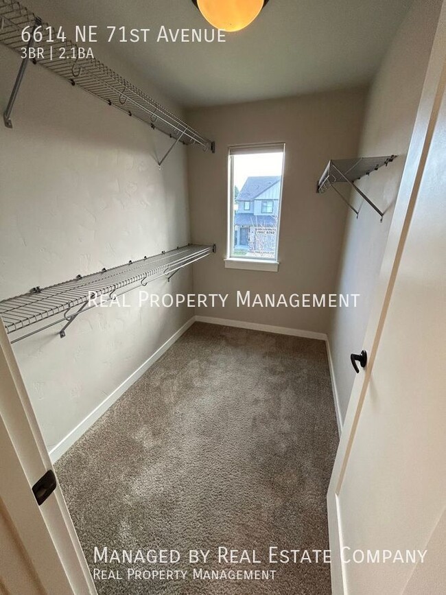 Building Photo - 6614 NE 71st Ave