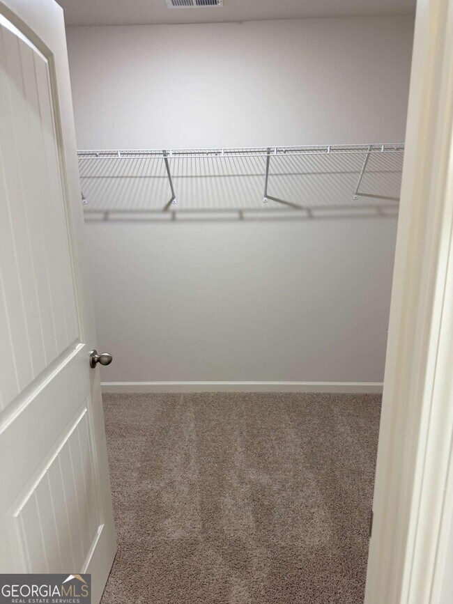 Building Photo - 112 Glenrise Dr