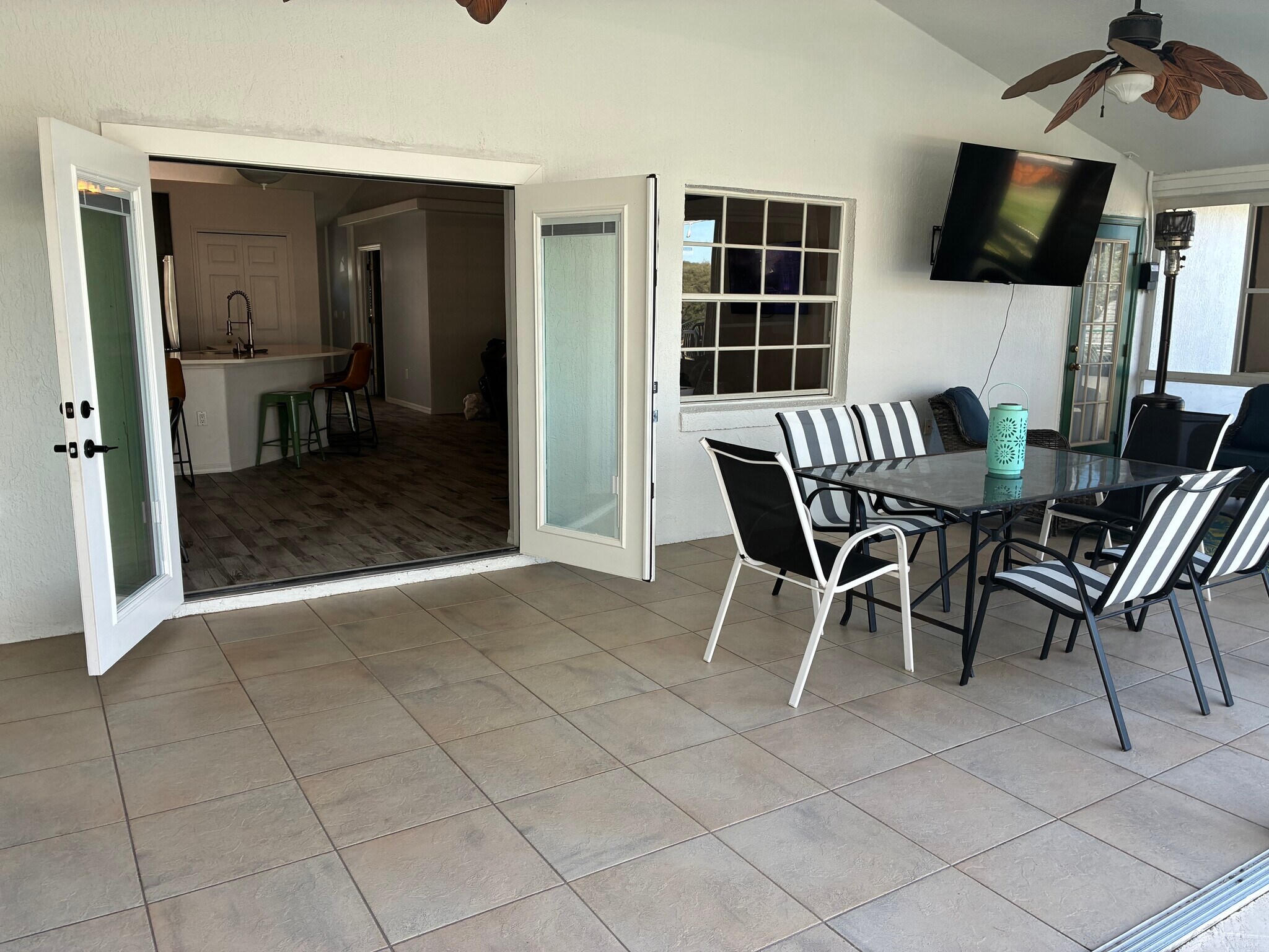 Building Photo - 867 Park Valley Cir