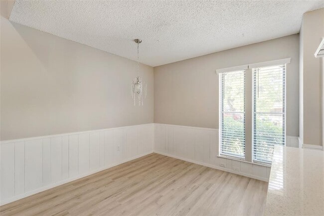 Building Photo - 2005 Cody Ct