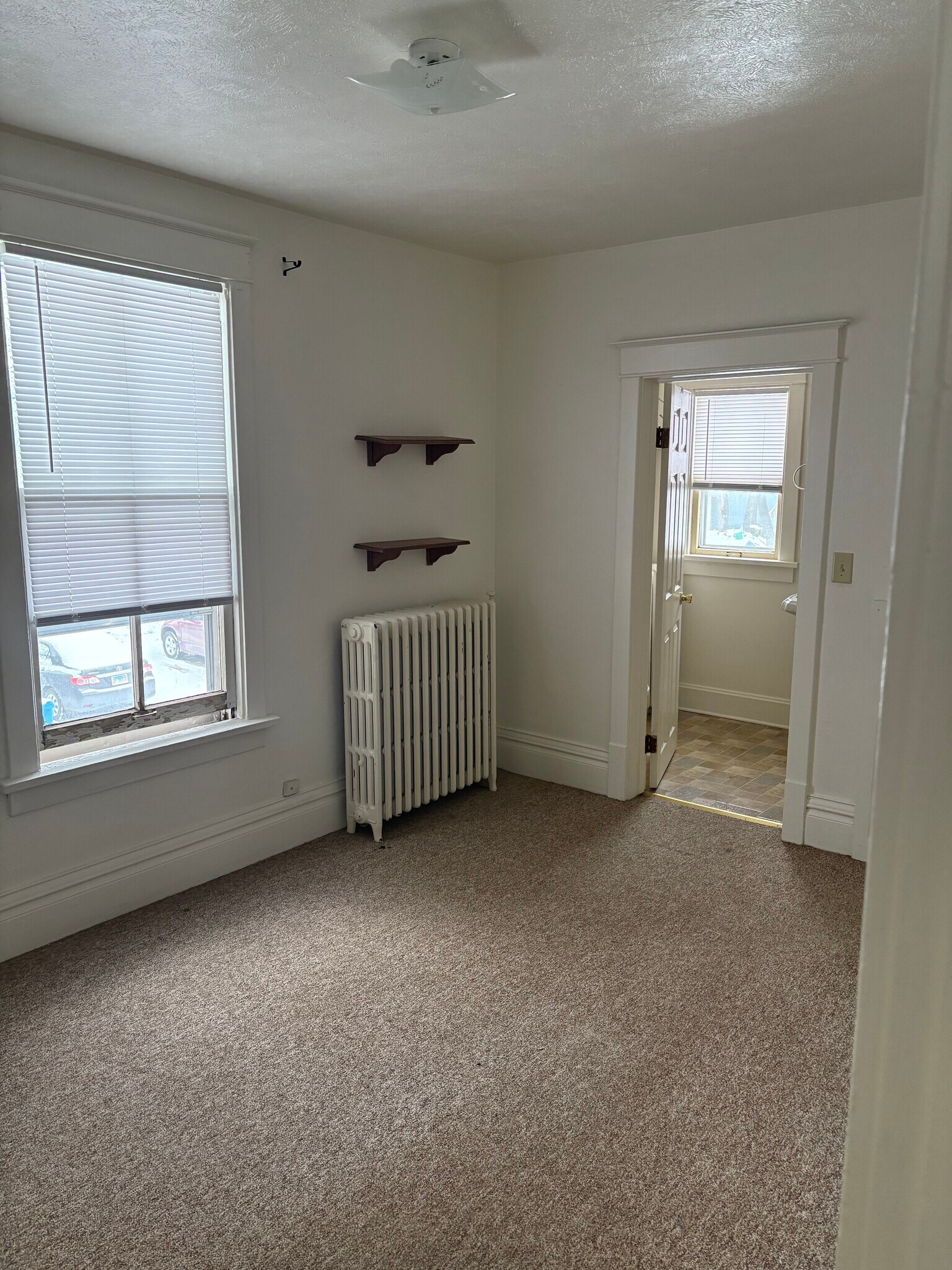 Building Photo - 510 N Front St