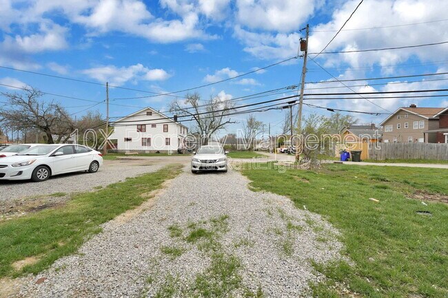 Building Photo - 1595 Cleveland Ave