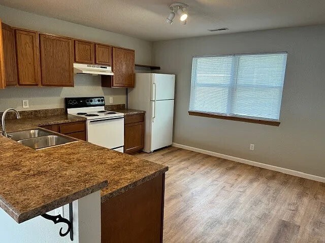 Building Photo - 1007 S Sheridan St