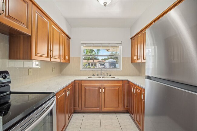 Building Photo - Beautifully Updated Clearwater Home with M...