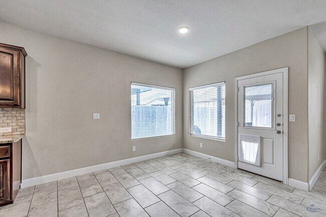 Building Photo - 7041 XIT Ranch Rd