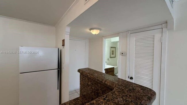 Building Photo - 16740 NE 9th Ave