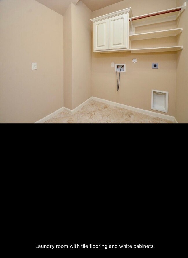 Building Photo - 2703 Bonnie Bray Dr