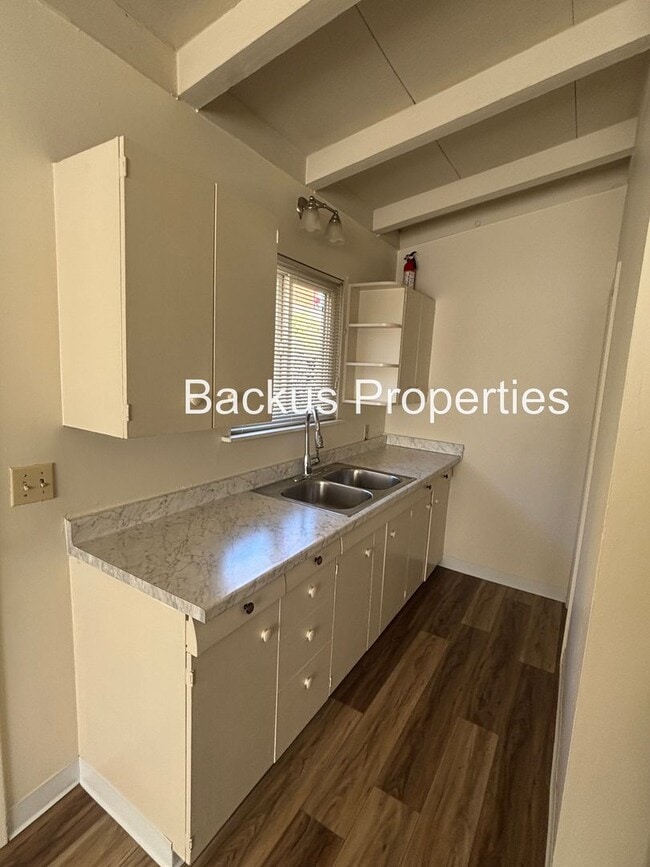 Building Photo - Close to Cannery Row- one bedroom unit in Monterey