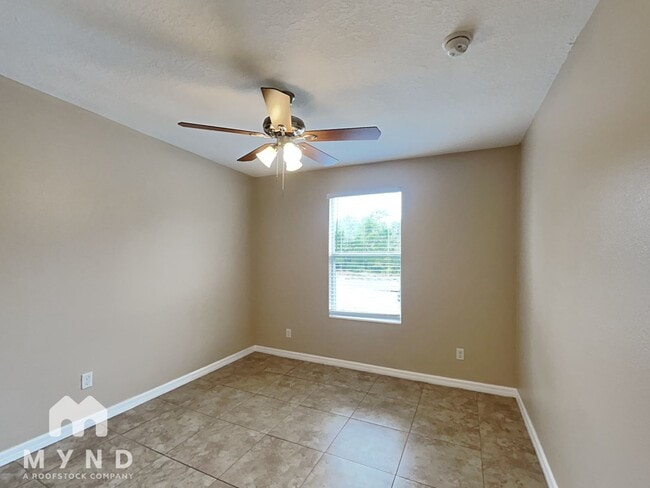 Building Photo - 3217 Spooner Dr