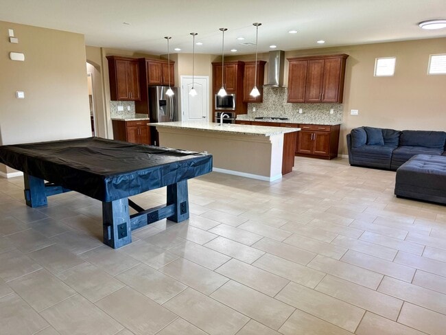 Building Photo - 6298 Starflare St