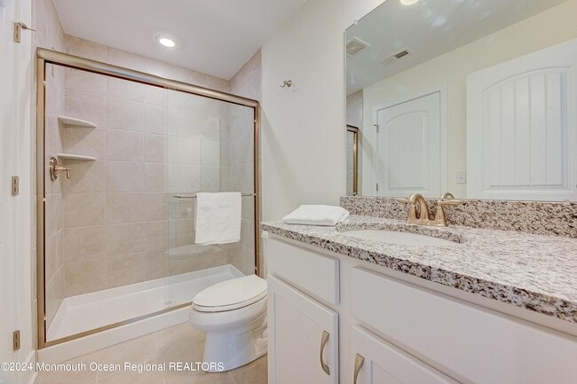 Building Photo - 8 Raritan Ave