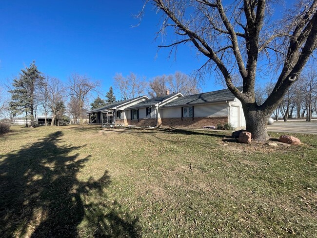 Primary Photo - Acreage In Papillion!