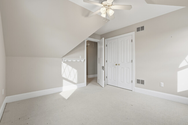 Building Photo - 1 Fox Hill Dr