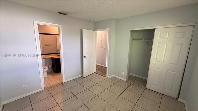 Building Photo - 11641 Royal Palm Blvd
