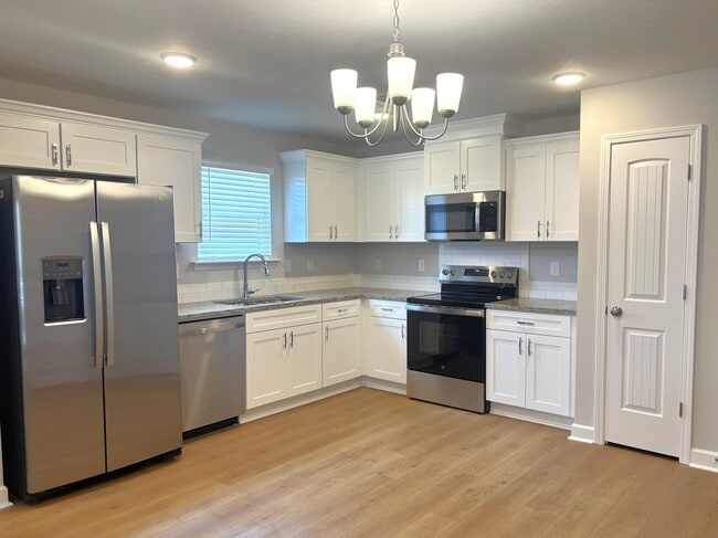 Building Photo - 8094 Bannock Cir