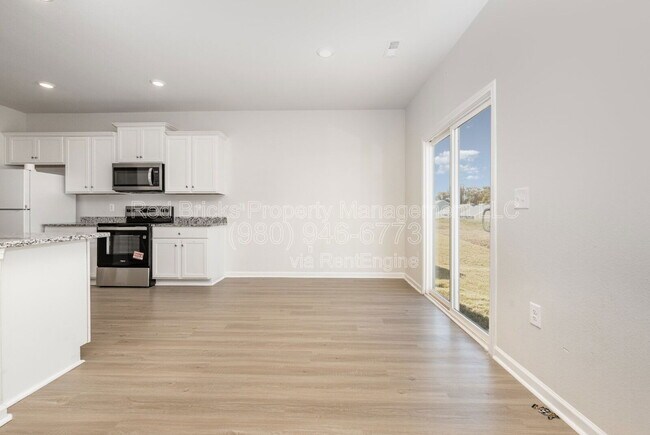 Building Photo - 2222 Transatlantic Ave