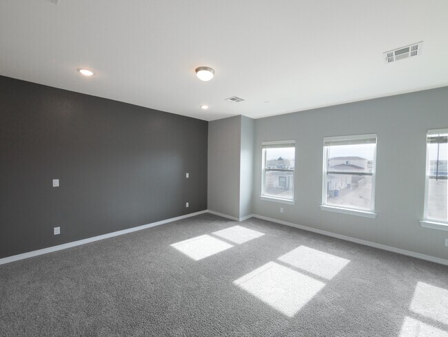 Building Photo - 905 Gulf Streams Ave