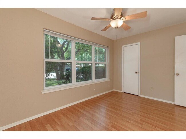 Building Photo - 12320 Scribe Dr