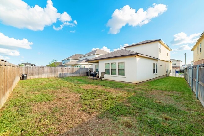 Building Photo - 1007 Kus Dr