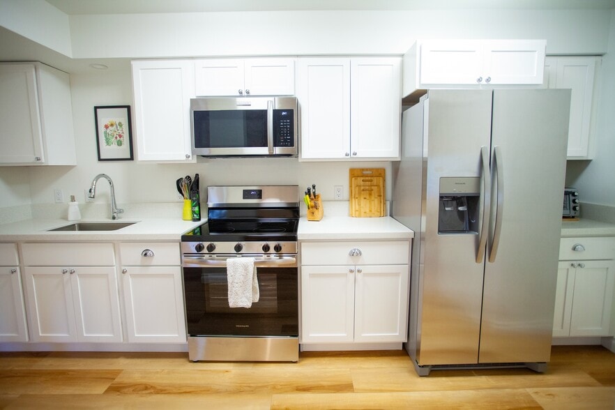 Building Photo - 1804 N Beaver St