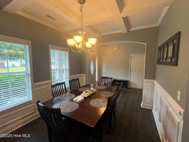 Building Photo - 116 Navy Blue Dr