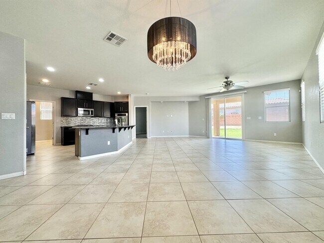 Building Photo - 10544 Pembroke Bay St