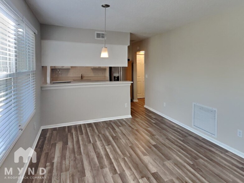 Building Photo - 6477 Sierra Dr