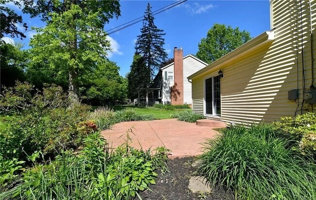 Building Photo - 118 Clairhaven Dr