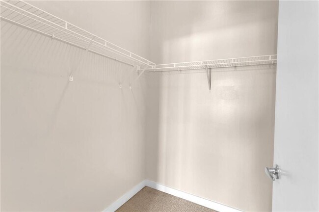 Building Photo - 870 Inman Vlg Pkwy NE