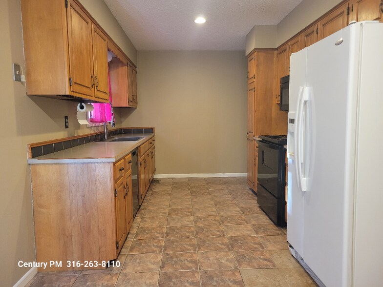 Building Photo - 1724 Stony Pt