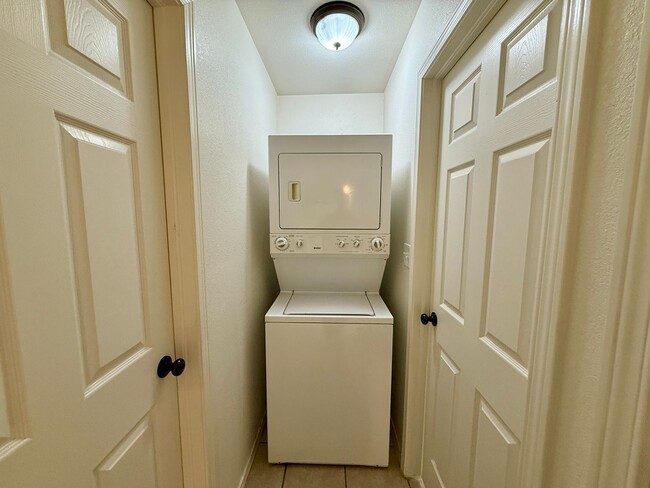 Building Photo - 192 Rio Rd