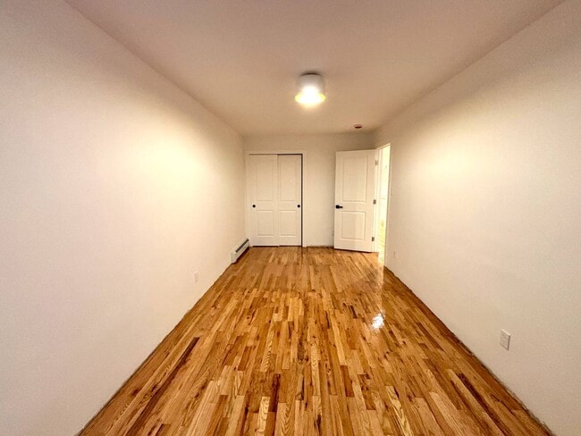 Building Photo - 2182 Davidson Ave