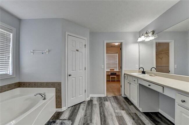 Building Photo - 3411 Galloping Bend Way