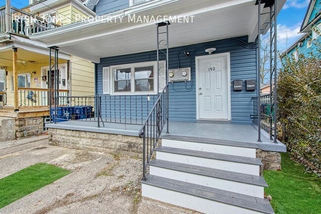 Primary Photo - 192 Bird Ave