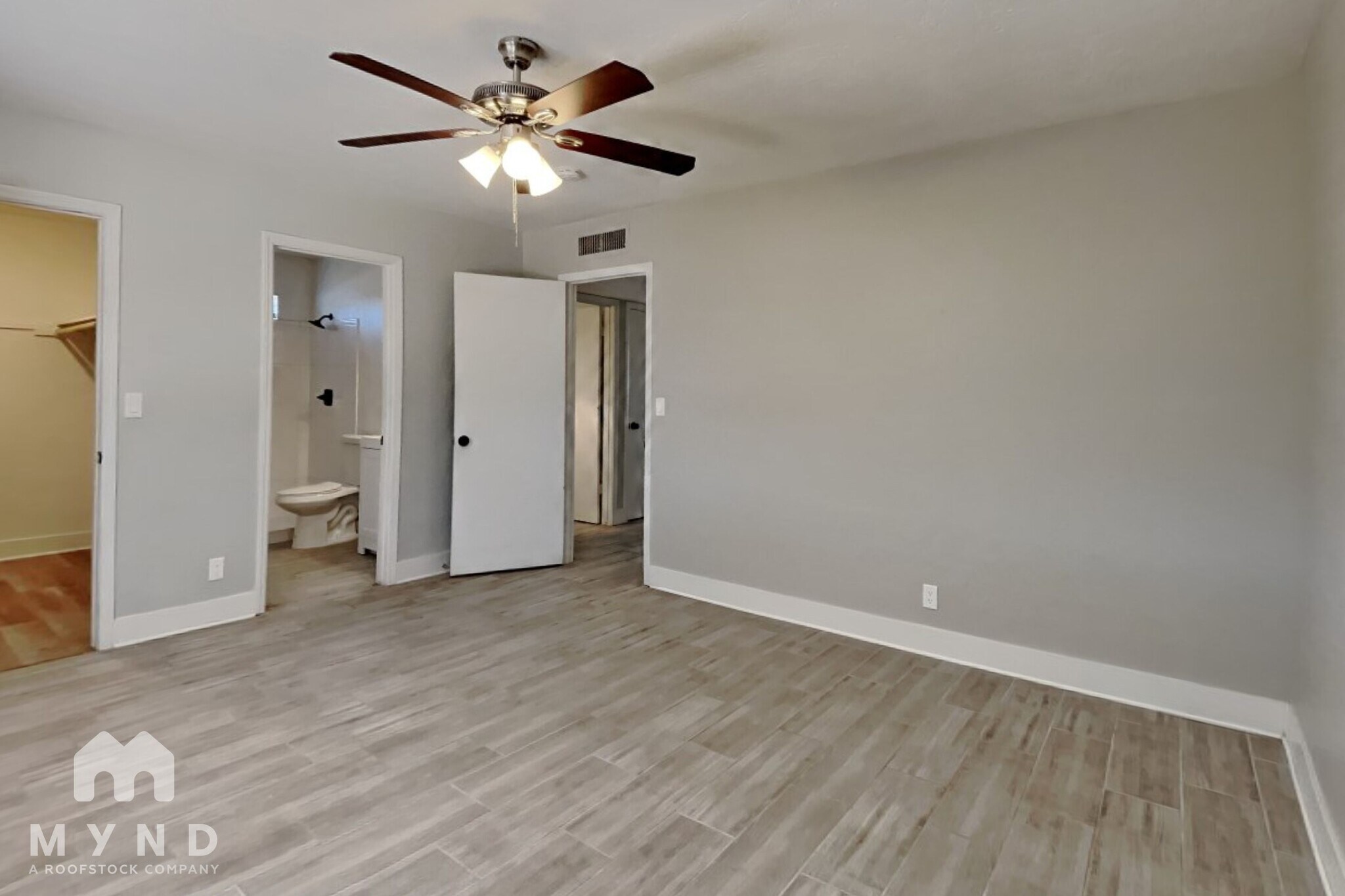 Building Photo - 4561 W Boca Raton Rd