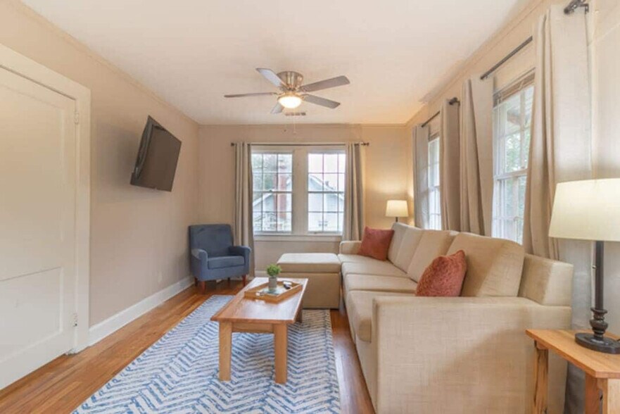 Building Photo - 2217 13th St