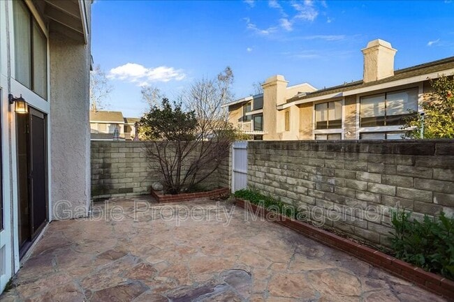 Building Photo - 23116 Yvette Ln