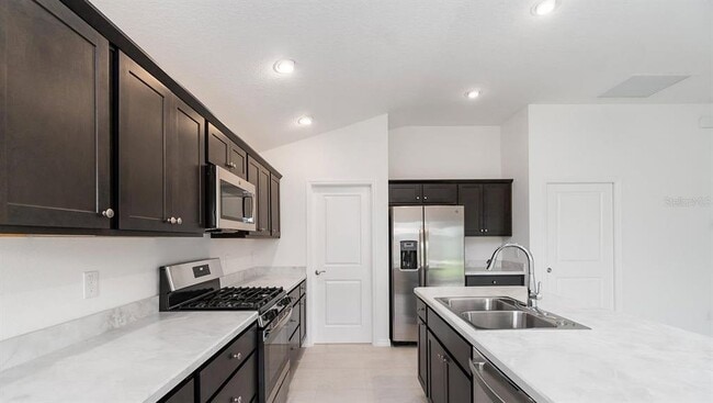 Building Photo - 479 Seth Run