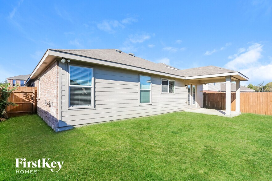 Building Photo - 10460 Winding Passage Way